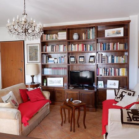 Latte E Menta Bed & Breakfast Motta Visconti Bagian luar foto