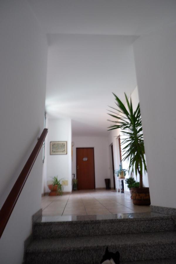 Latte E Menta Bed & Breakfast Motta Visconti Bagian luar foto