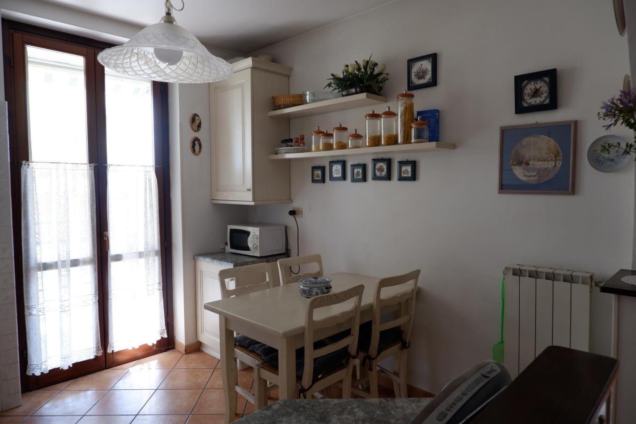 Latte E Menta Bed & Breakfast Motta Visconti Bagian luar foto