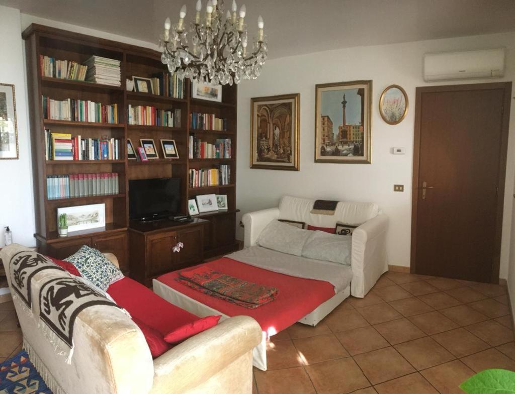 Latte E Menta Bed & Breakfast Motta Visconti Bagian luar foto
